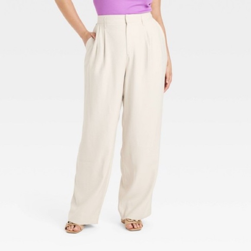 Cream Pleated Wide-Leg Trousers